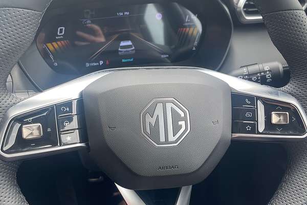 2025 MG ZS