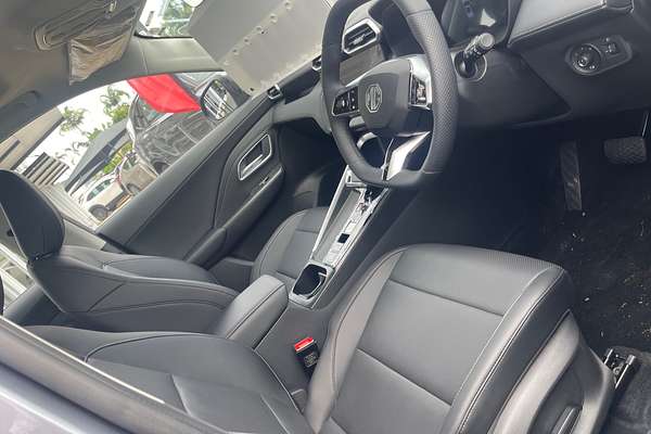 2025 MG ZS