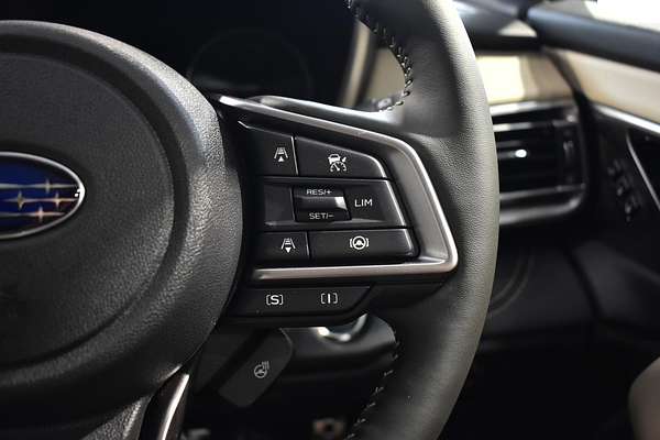 2025 Subaru Outback AWD Touring XT 6GEN