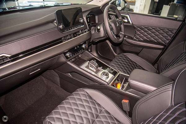 2024 Mitsubishi Outlander PHEV Exceed ZM