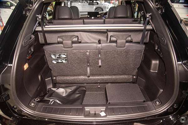 2024 Mitsubishi Outlander PHEV Exceed ZM