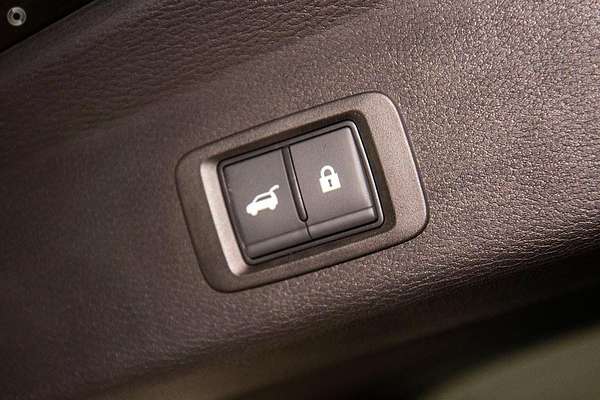 2024 Mitsubishi Outlander PHEV Exceed ZM