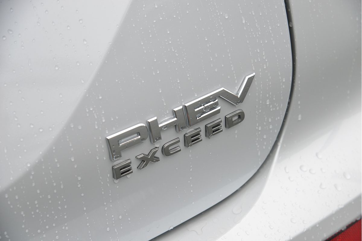 2024 Mitsubishi Outlander PHEV Exceed Tourer ZM