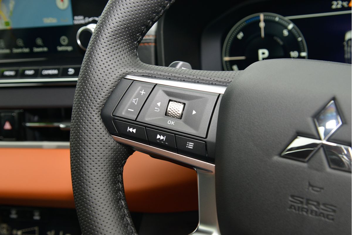 2024 Mitsubishi Outlander PHEV Exceed Tourer ZM