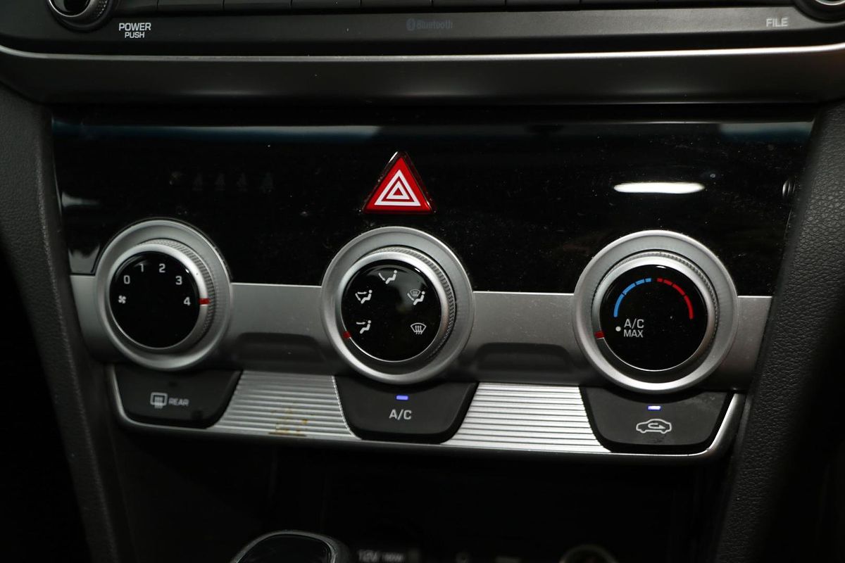 2019 Hyundai Elantra Go AD.2