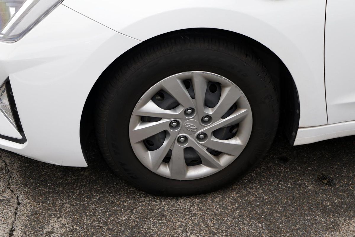 2019 Hyundai Elantra Go AD.2