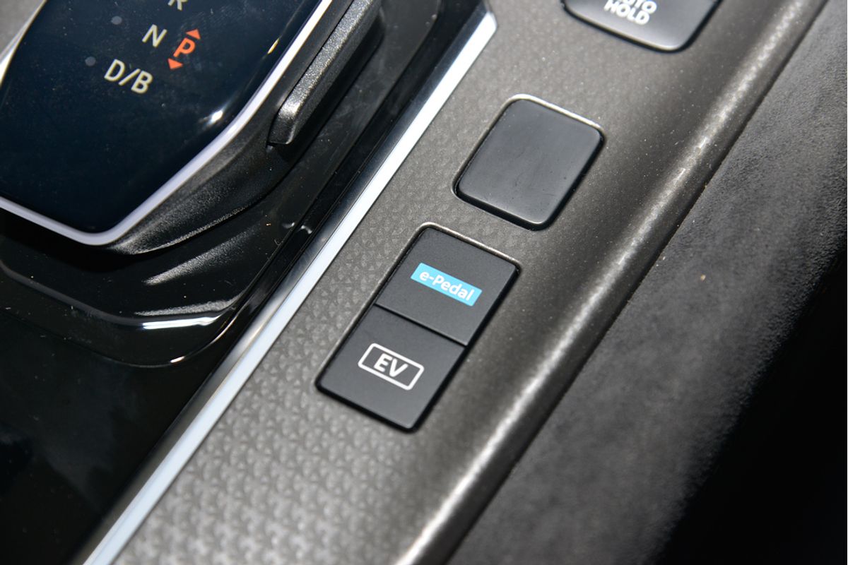2024 Nissan QASHQAI N-DESIGN e-POWER J12