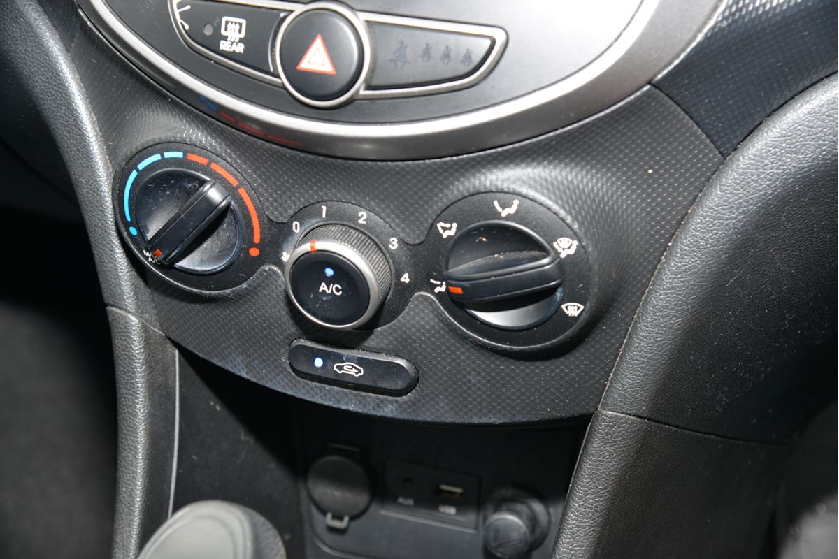 2015 Hyundai Accent Active RB3