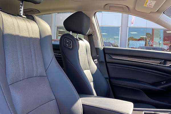 2021 Honda Accord VTi-LX 10th Gen