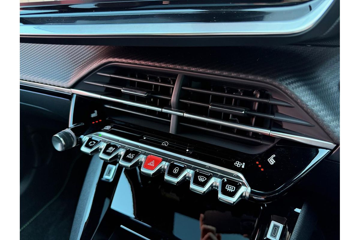 2025 Peugeot 2008 GT Hybrid P24