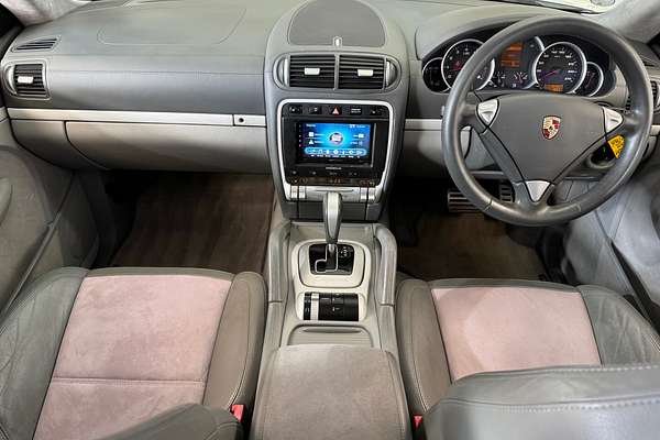 2008 Porsche Cayenne GTS