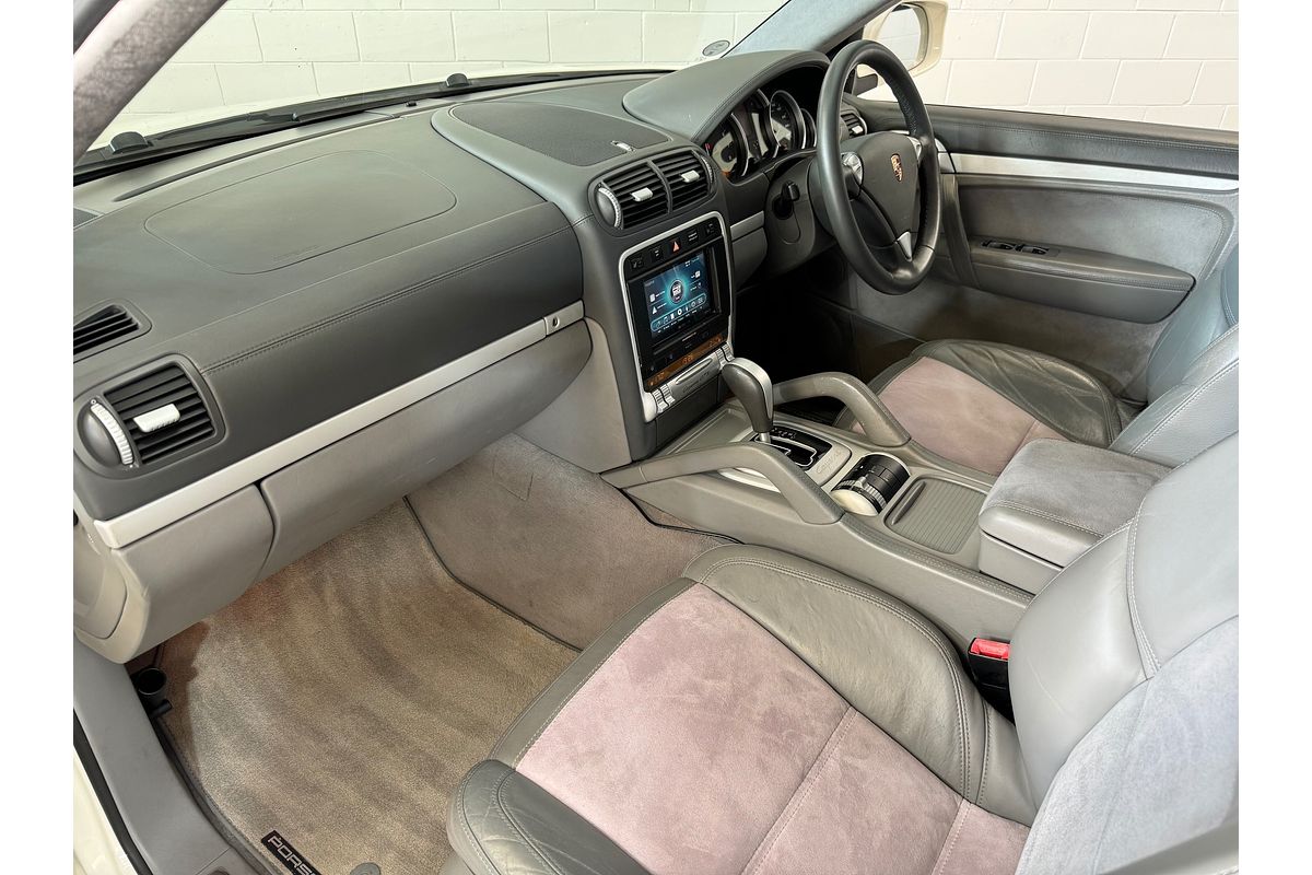2008 Porsche Cayenne GTS