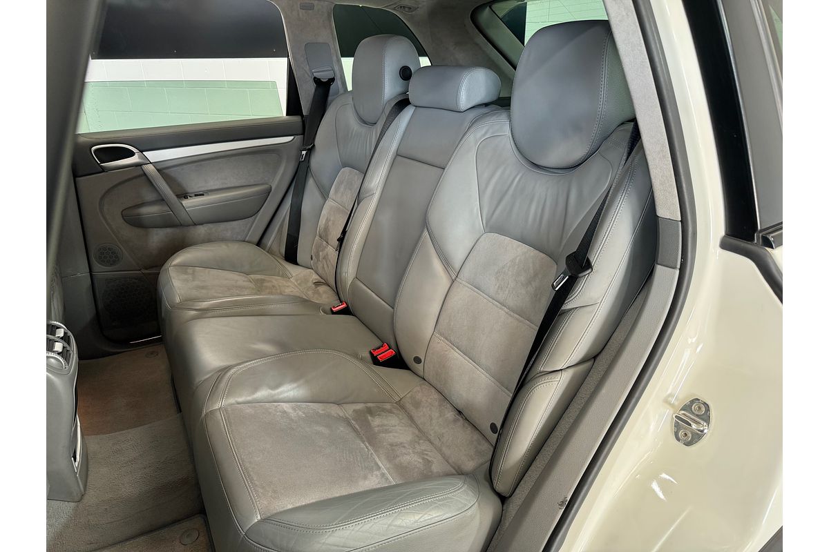 2008 Porsche Cayenne GTS