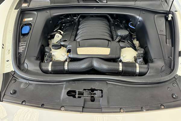 2008 Porsche Cayenne GTS