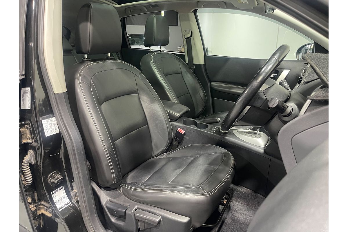 2013 Nissan Dualis Ti-L J10 Series 4