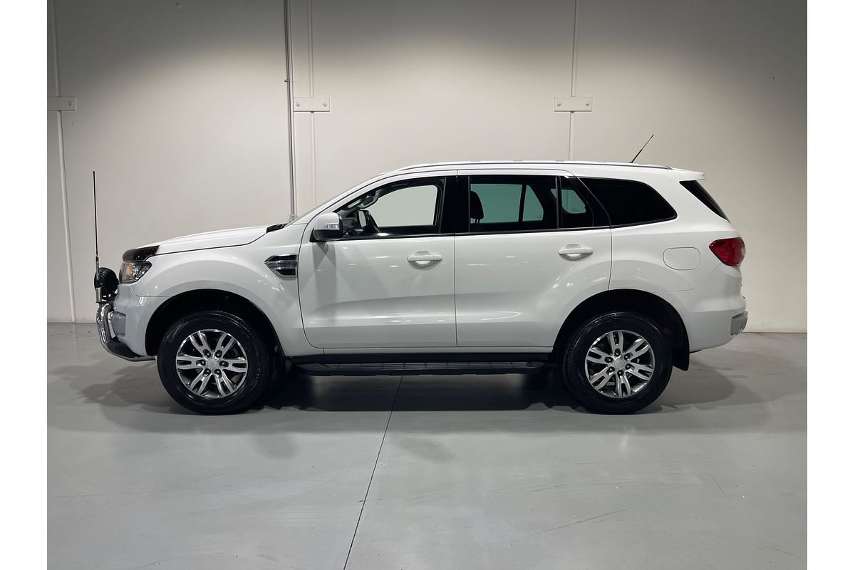 2016 Ford Everest Trend UA