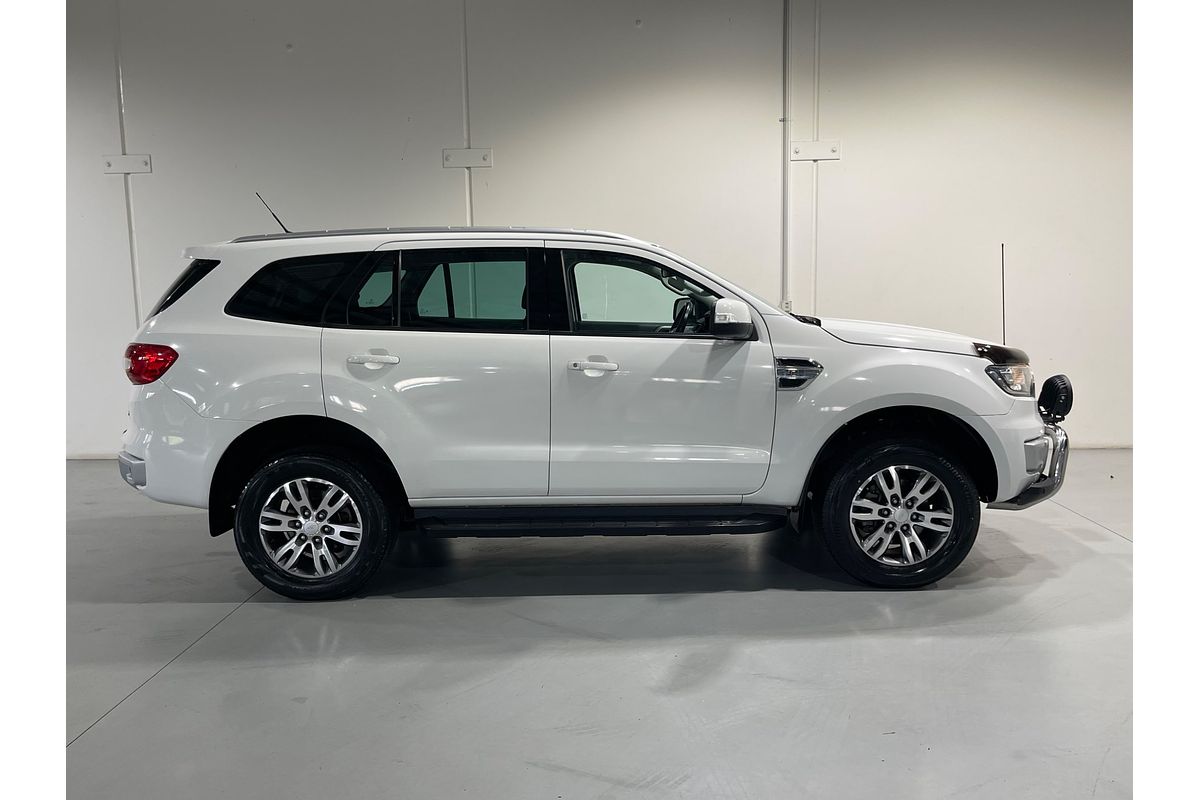2016 Ford Everest Trend UA
