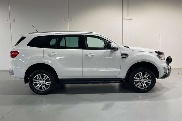 2016 Ford Everest Trend UA