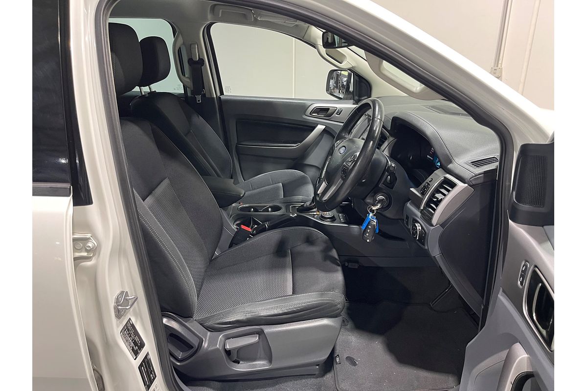 2016 Ford Everest Trend UA