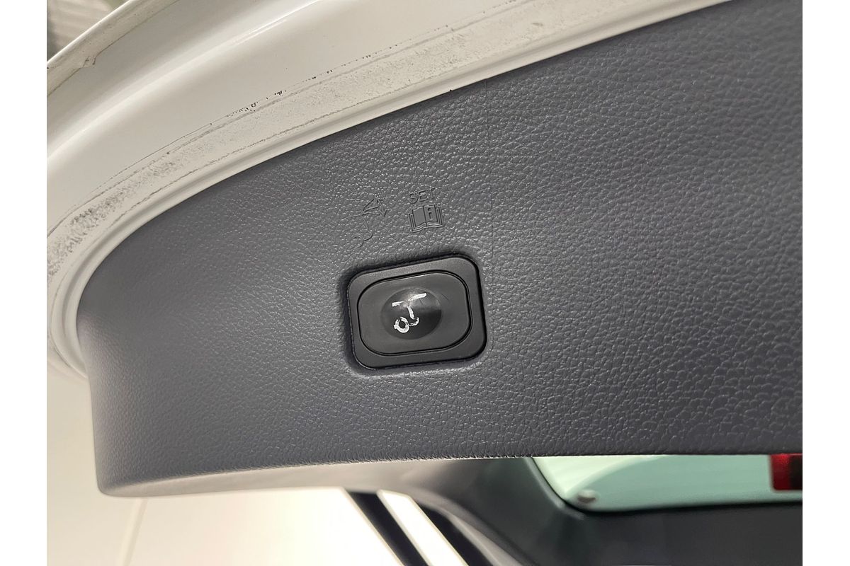 2016 Ford Everest Trend UA