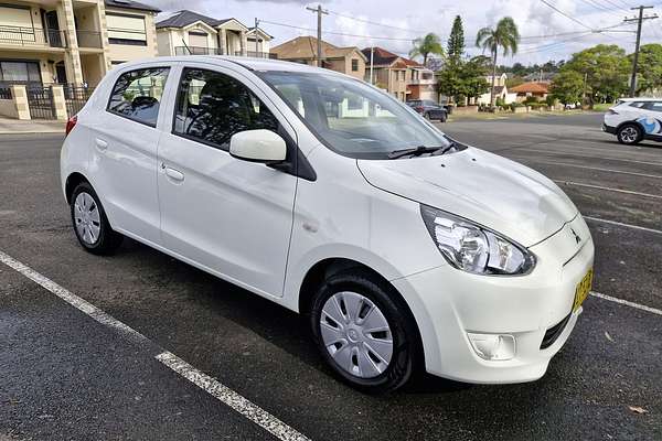 2014 Mitsubishi Mirage ES LA