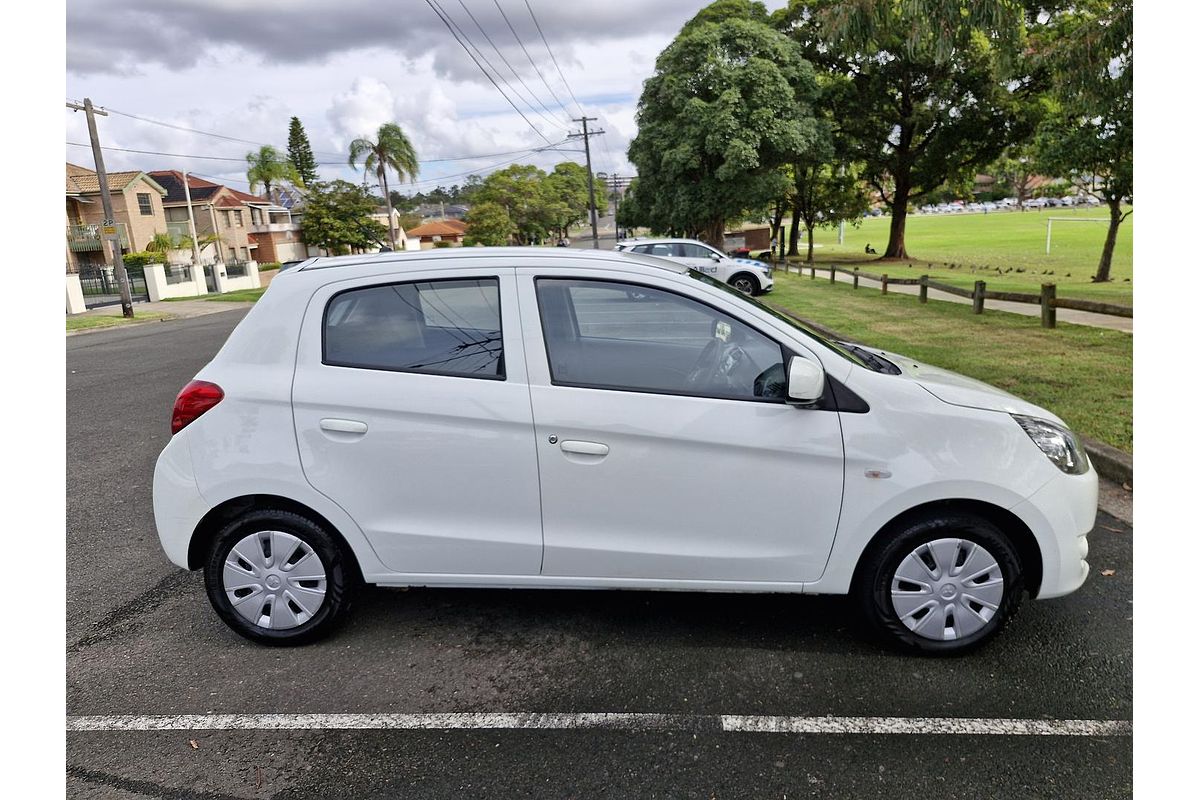 2014 Mitsubishi Mirage ES LA