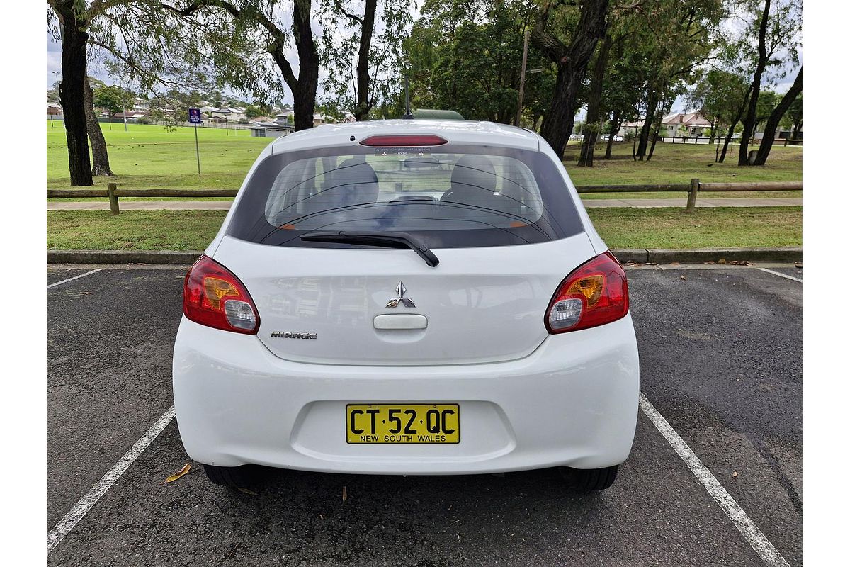 2014 Mitsubishi Mirage ES LA