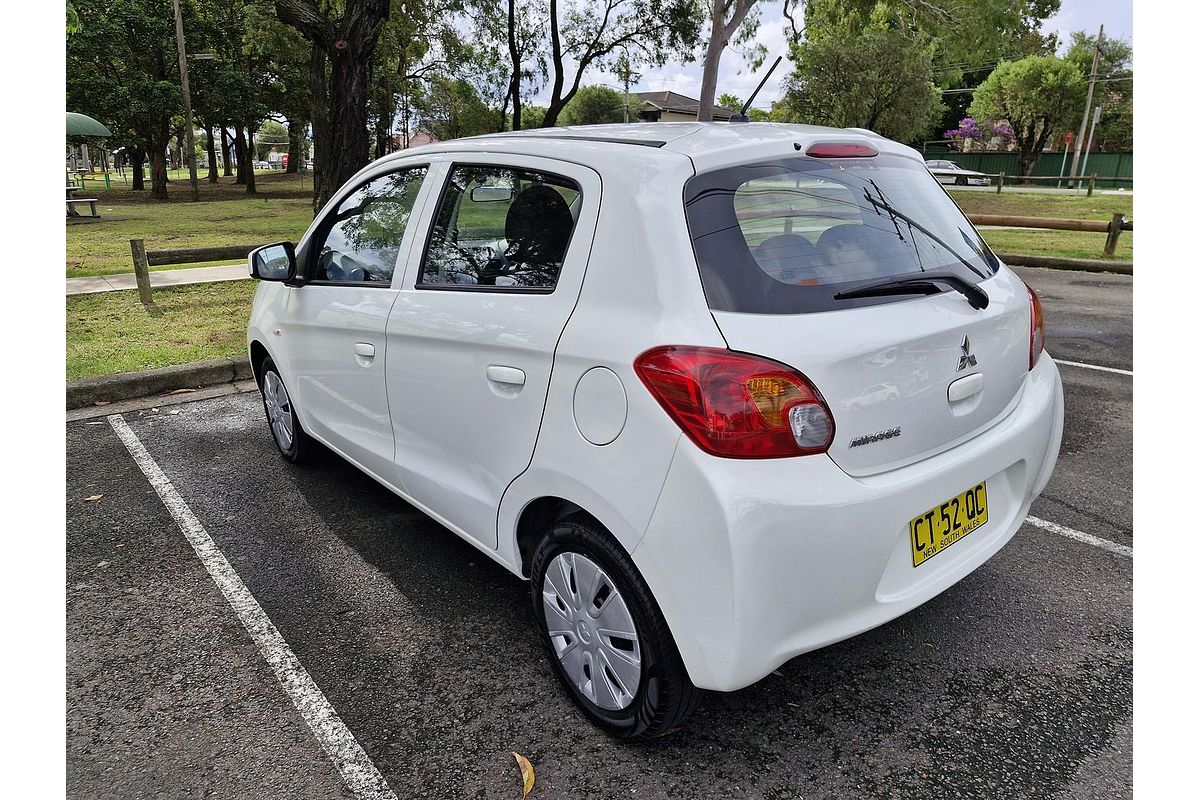 2014 Mitsubishi Mirage ES LA