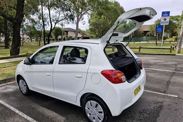 2014 Mitsubishi Mirage ES LA