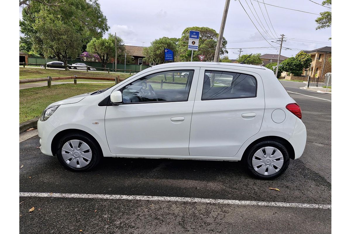 2014 Mitsubishi Mirage ES LA