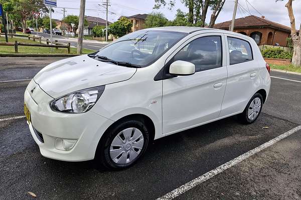 2014 Mitsubishi Mirage ES LA