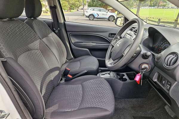2014 Mitsubishi Mirage ES LA