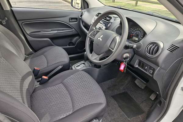 2014 Mitsubishi Mirage ES LA