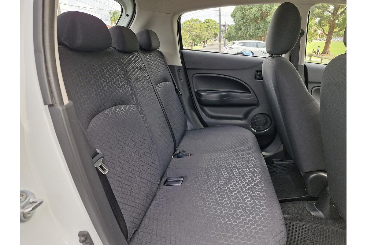 2014 Mitsubishi Mirage ES LA