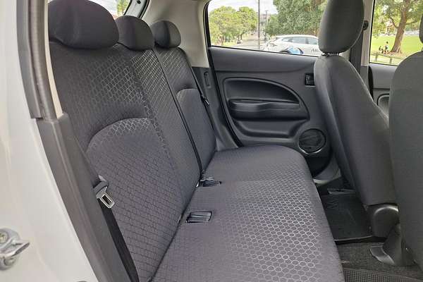 2014 Mitsubishi Mirage ES LA