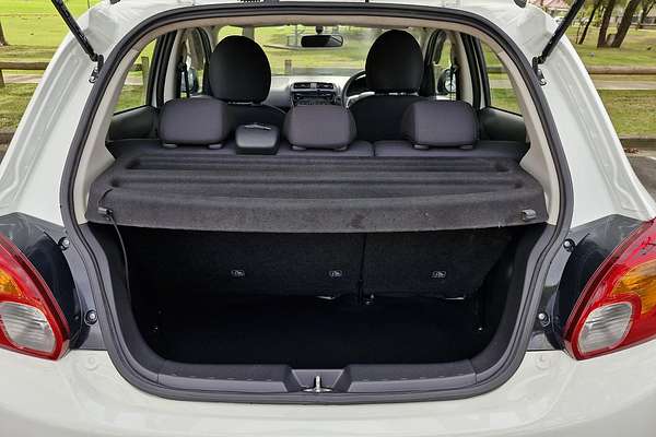 2014 Mitsubishi Mirage ES LA