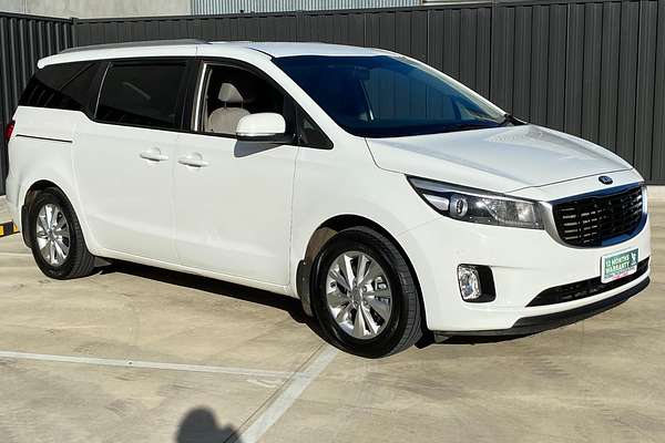 2015 Kia Carnival Si YP
