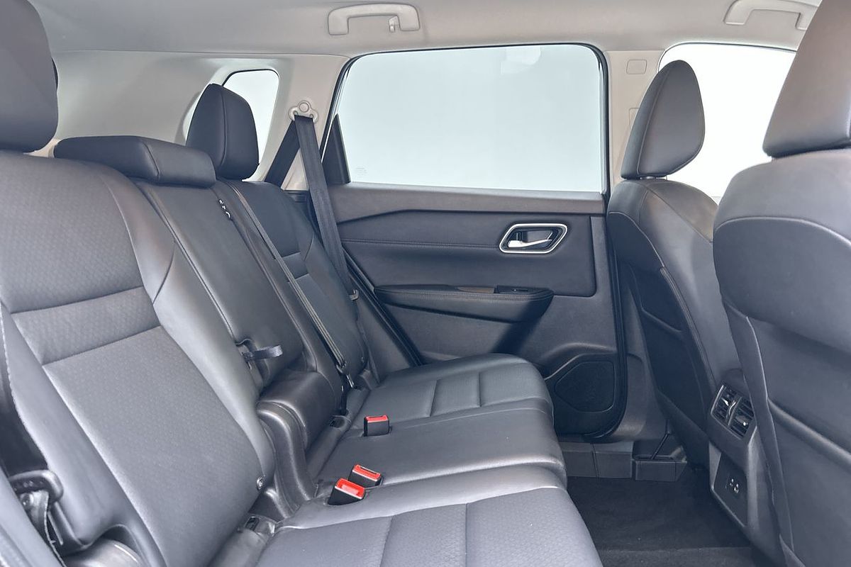 2023 Nissan X-TRAIL ST-L T33