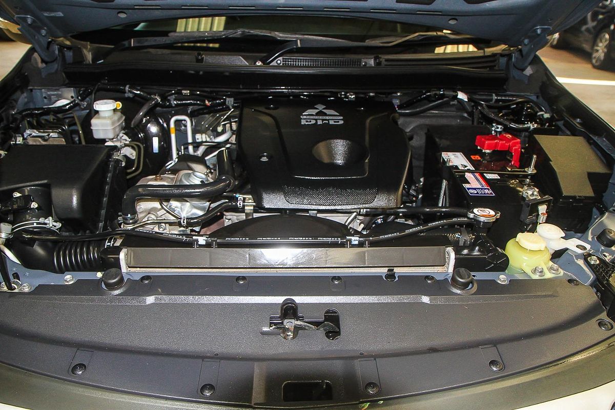 2019 Mitsubishi Pajero Sport GLS QE