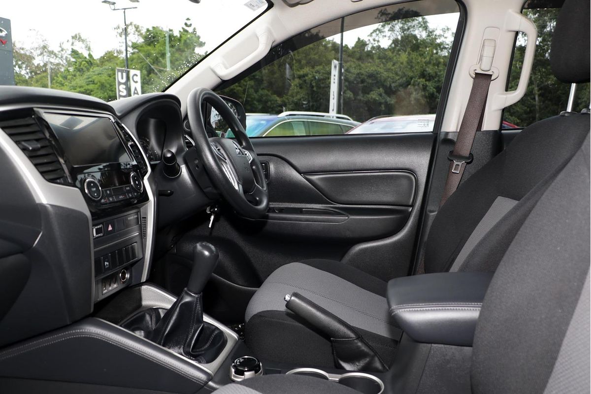 2019 Mitsubishi Triton GLX+ MR 4X4