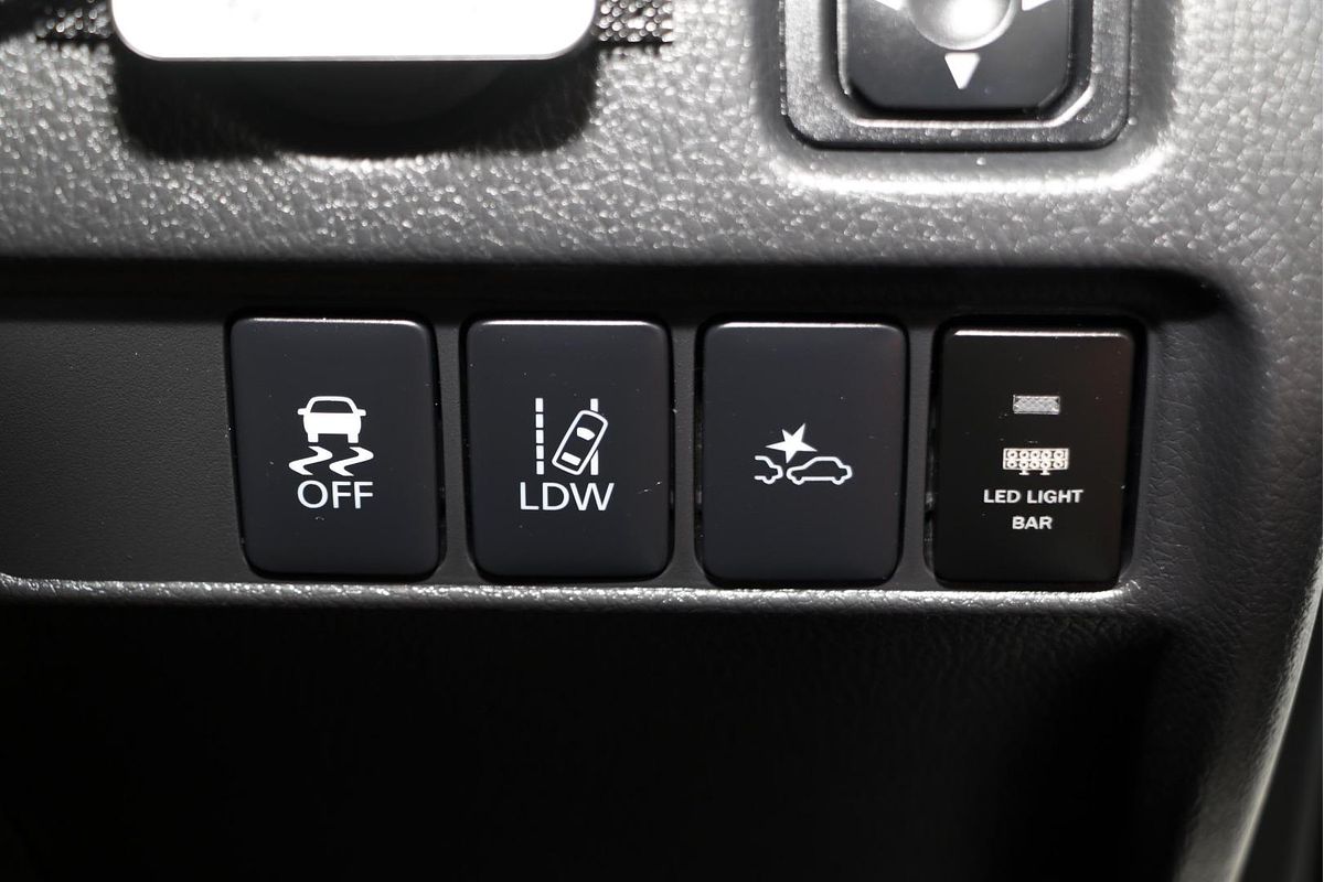 2019 Mitsubishi Triton GLX+ MR 4X4