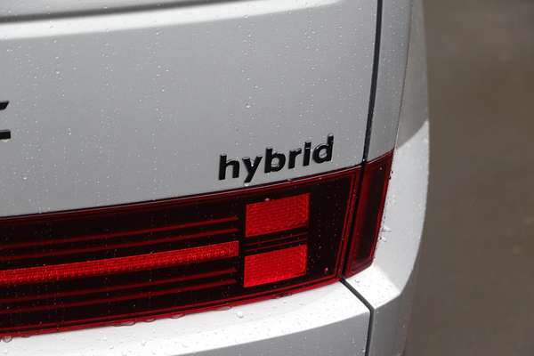 2025 Hyundai Santa Fe Hybrid Calligraphy MX5.V1