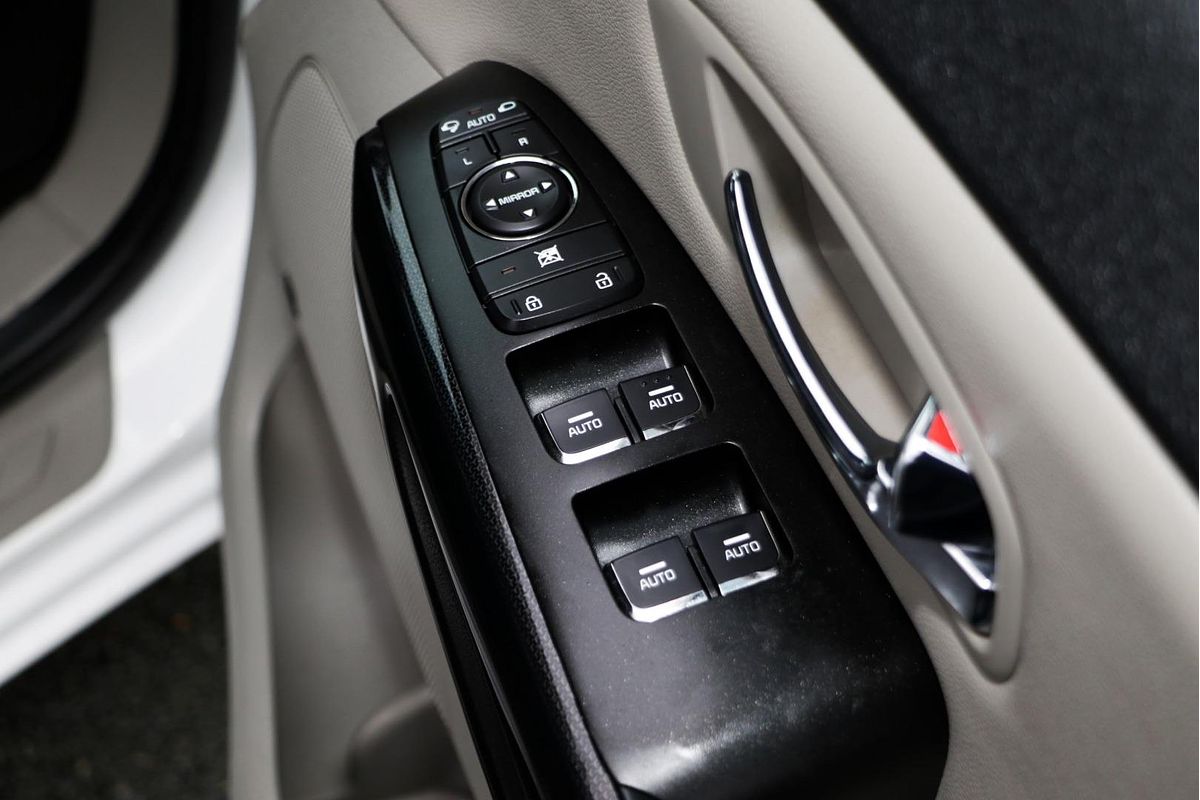 2019 Kia Carnival SLi YP