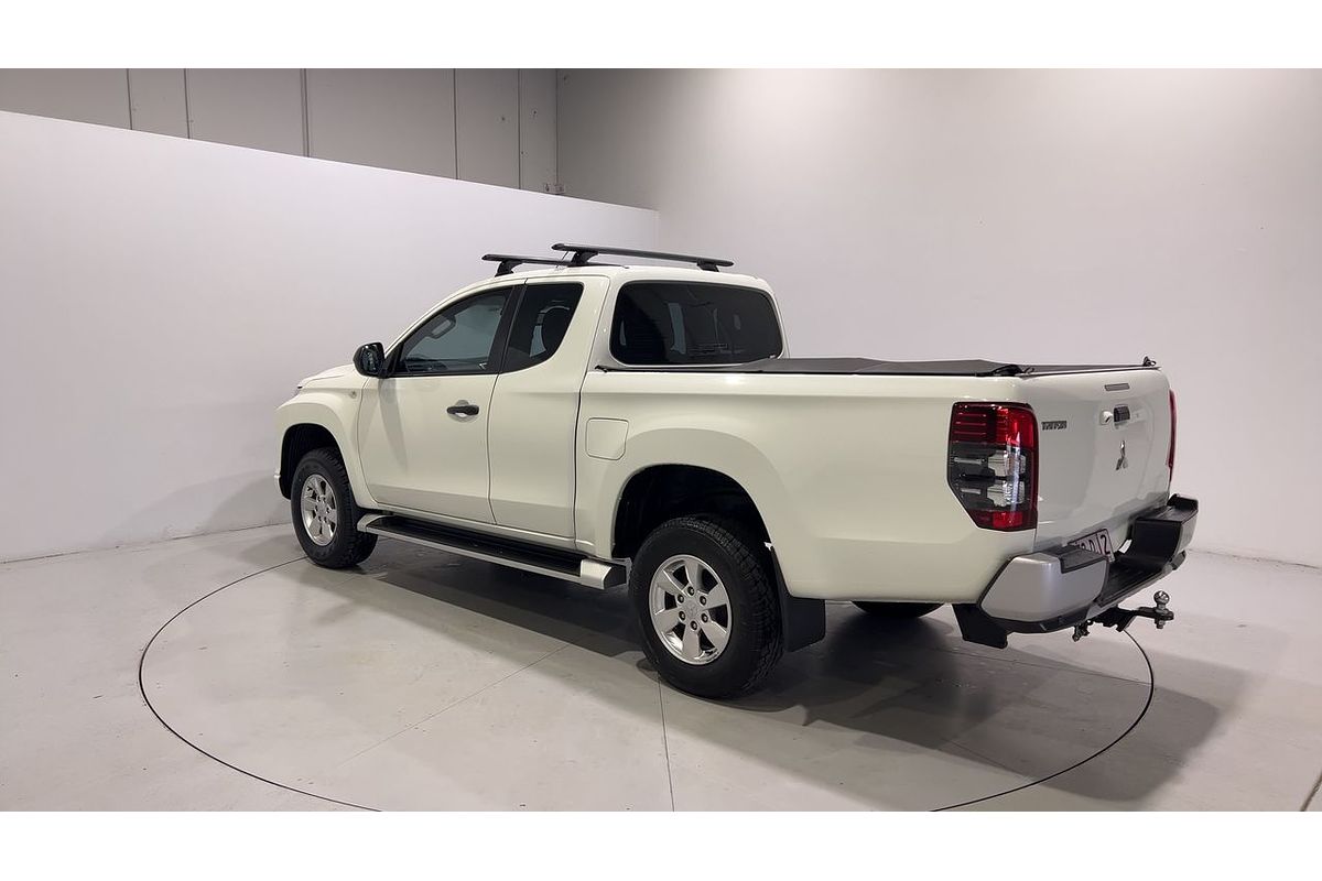 2021 Mitsubishi Triton GLX+ MR 4X4
