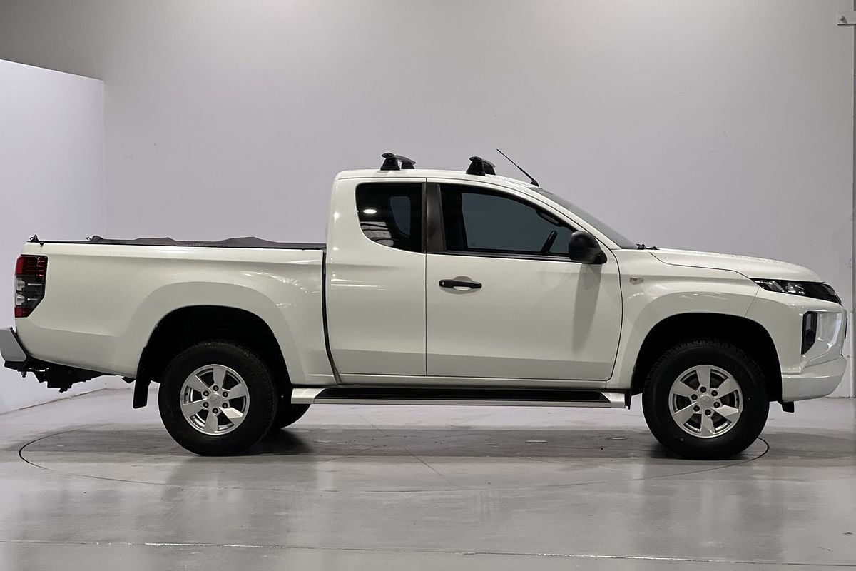 2021 Mitsubishi Triton GLX+ MR 4X4