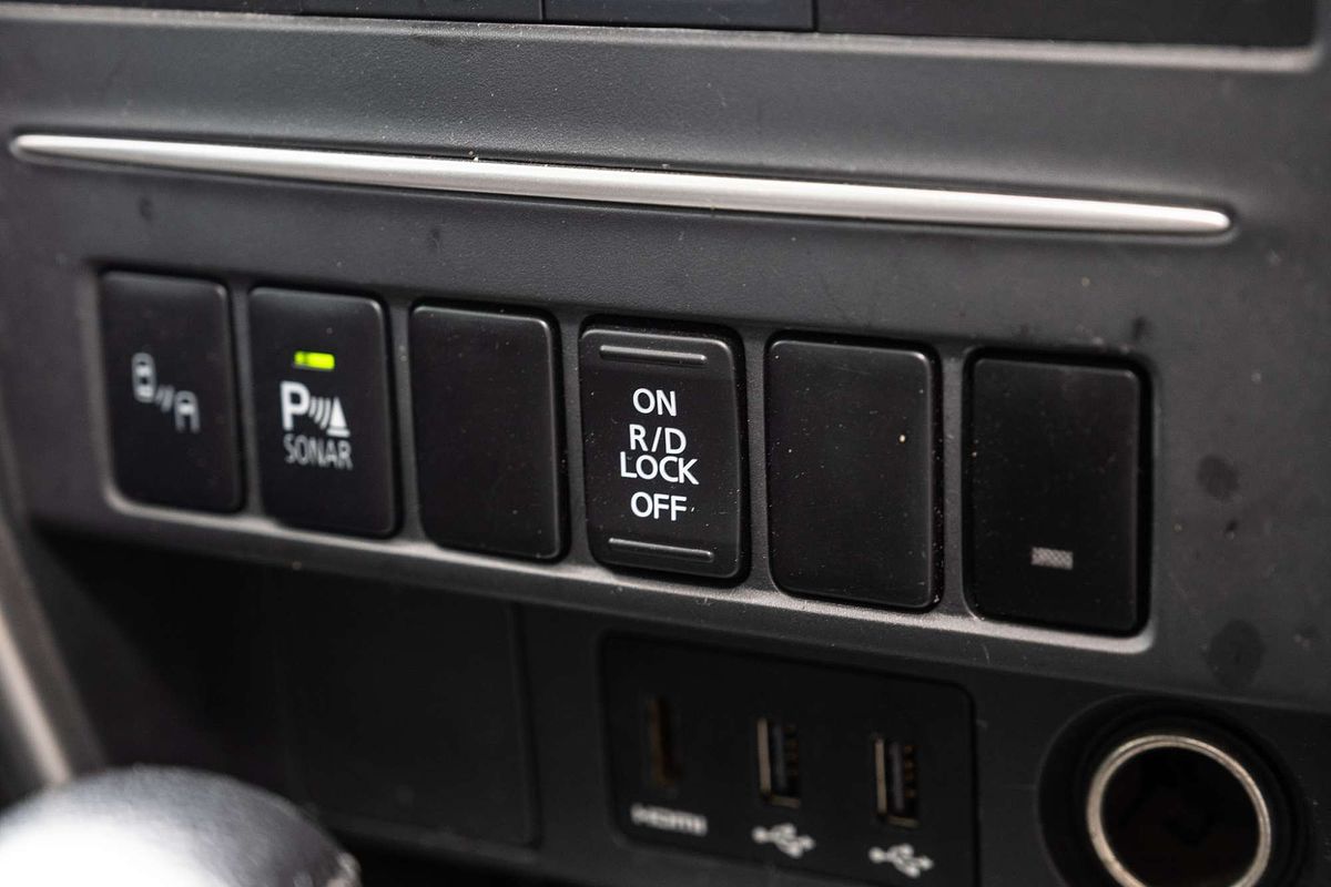 2019 Mitsubishi Triton GLX MR 4X4