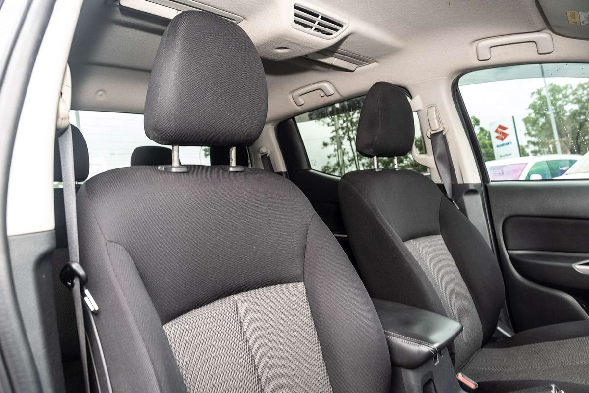 2019 Mitsubishi Triton GLX MR 4X4