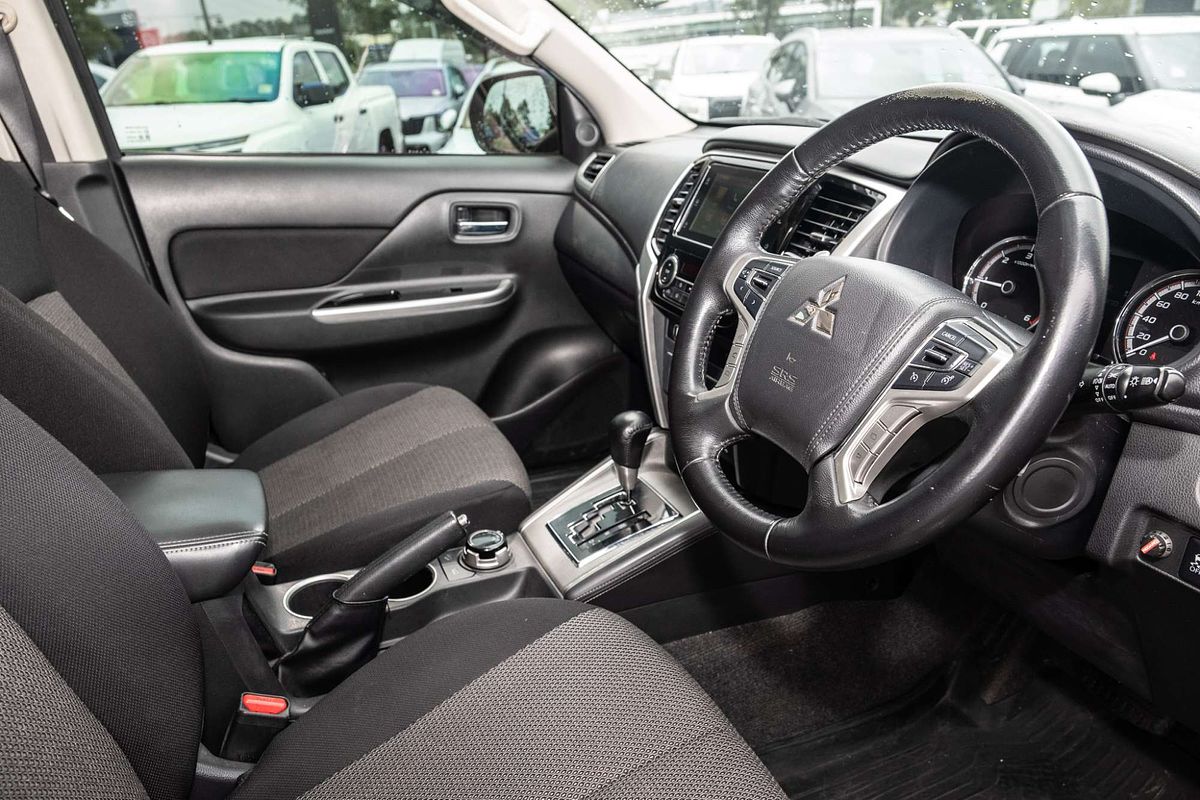 2019 Mitsubishi Triton GLX MR 4X4