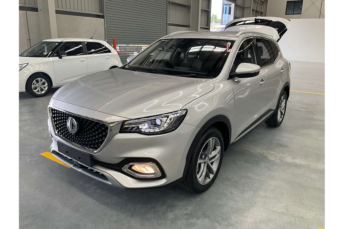 2024 MG HS Excite AS33