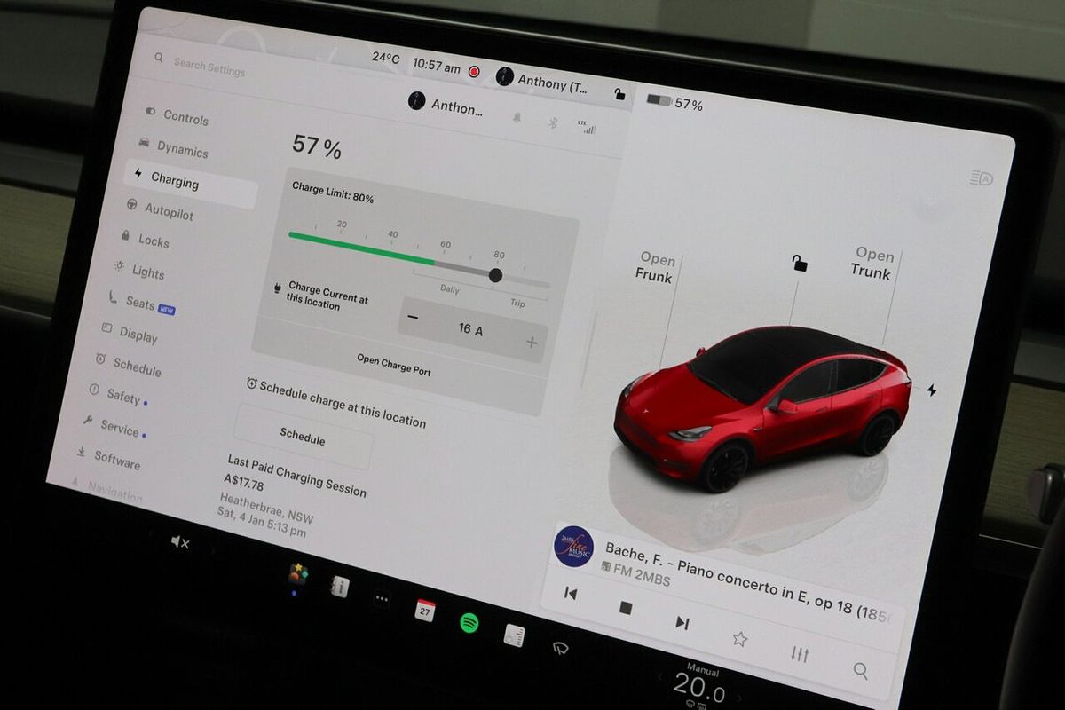 2023 Tesla Model Y Performance